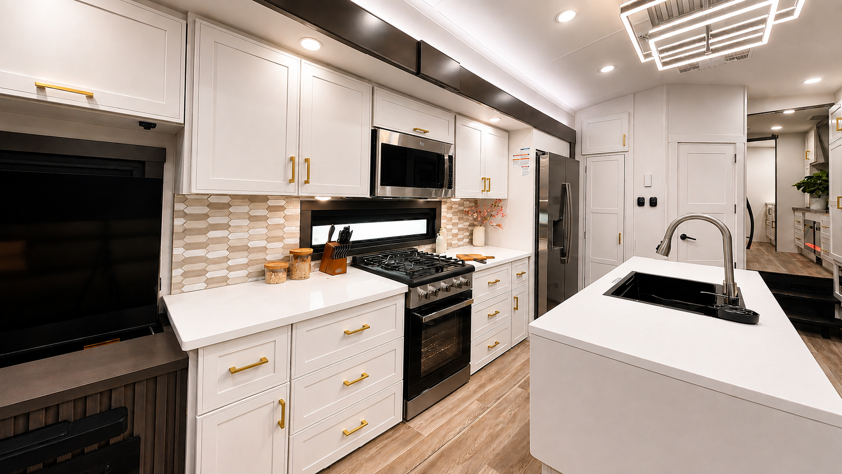 40FBRL Kitchen