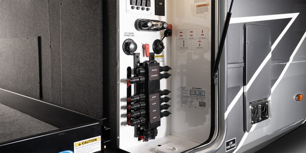 MY27_Mobile Suites_water manifold_WEB